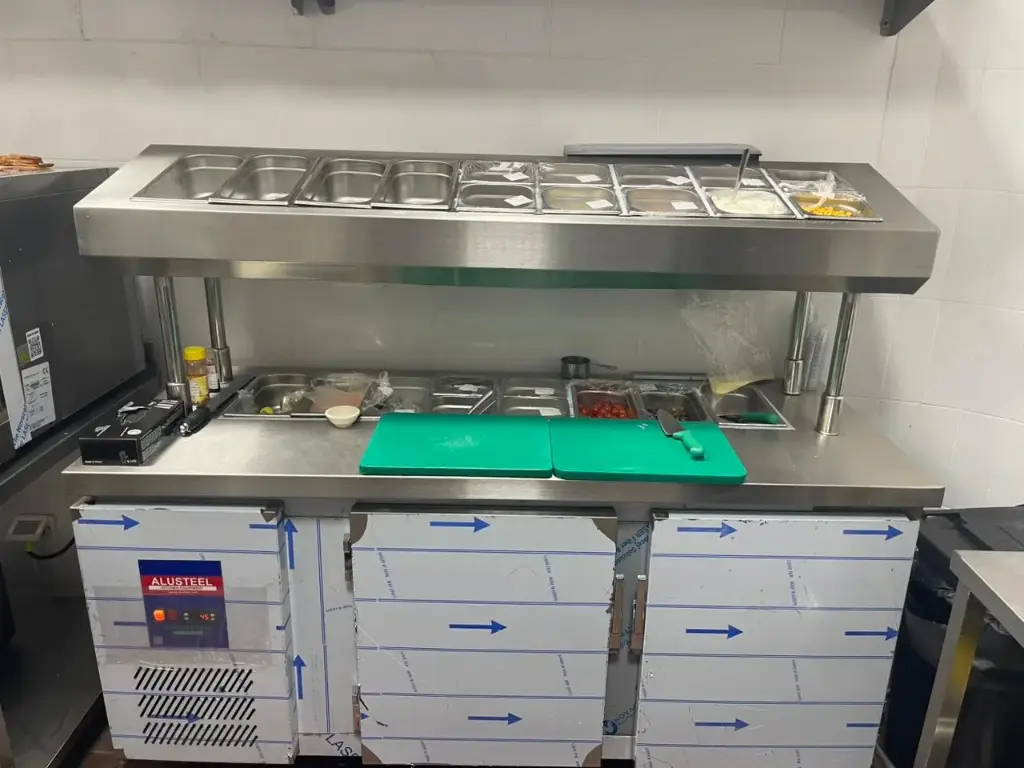 Salad Refrigerated Counter two doors